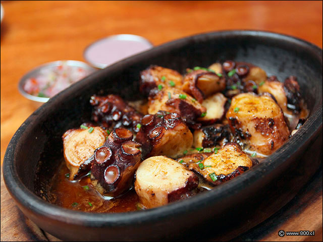 Pulpo al ajillo